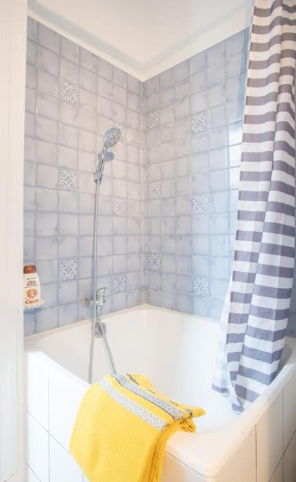 Le Petit Cocon - 150m De La - 3 Pers Apartment